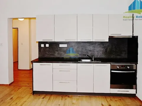 Pronájem bytu 1+1, Cheb, Úzká, 68 m2
