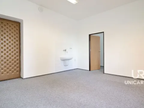 Pronájem kanceláře, Modřice, Nádražní, 69 m2