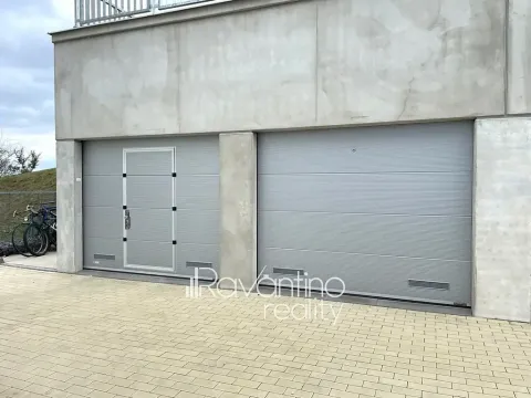 Pronájem garáže, Šlapanice, 21 m2