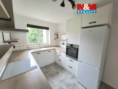 Pronájem bytu 2+1, Strakonice - Strakonice II, Bezděkovská, 51 m2
