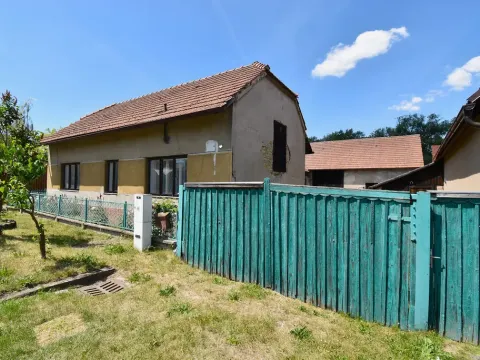 Prodej rodinného domu, Jíkev, 290 m2