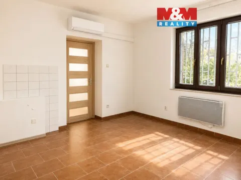 Pronájem bytu 1+1, Nymburk, Tyršova, 38 m2