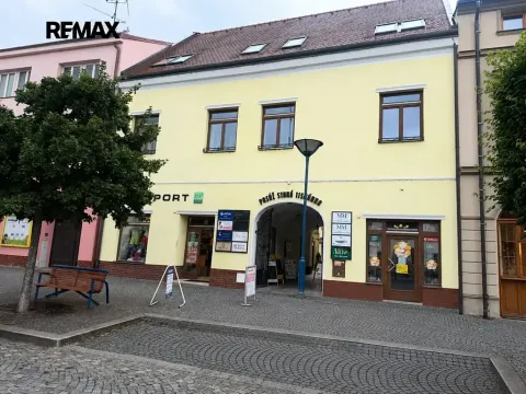 Pronájem obchodního prostoru, Kyjov, Masarykovo náměstí, 22 m2