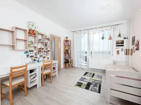 Prodej bytu 3+1, Pardubice, Lonkova, 101 m2