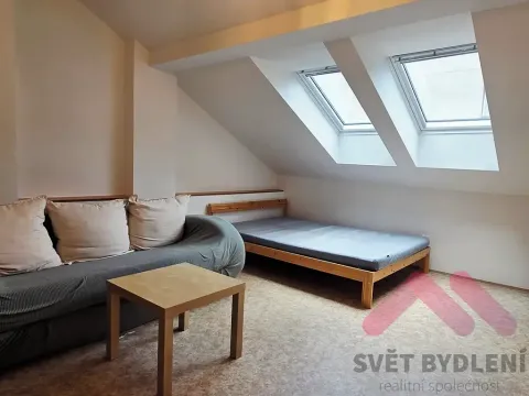Pronájem bytu 1+1, Praha - Smíchov, Grafická, 36 m2