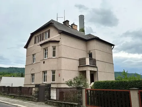 Pronájem bytu 2+1, Děčín, Škroupova, 67 m2