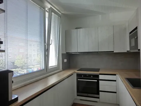 Prodej bytu 4+1, Uherské Hradiště, 85 m2