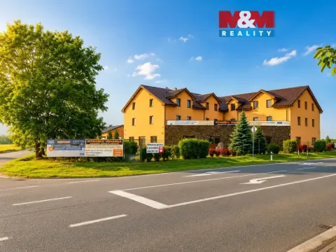 Pronájem obchodního prostoru, Rostoklaty, 190 m2