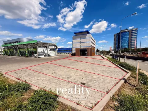 Pronájem komerčního pozemku, Brno, Polní, 257 m2