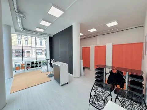 Pronájem kanceláře, Opava, náměstí Republiky, 65 m2