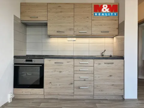 Pronájem bytu 1+1, Klatovy - Klatovy III, Zahradní, 40 m2