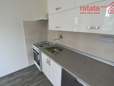 Pronájem bytu 1+1, Chomutov, Kundratická, 33 m2