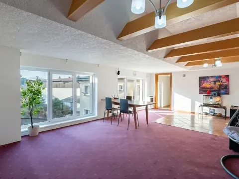 Prodej rodinného domu, Šestajovice, 325 m2