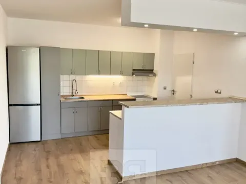 Pronájem bytu 2+kk, Kladno, Vojtěcha Lanny, 59 m2