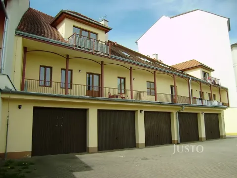 Pronájem garáže, Písek, Budějovická, 17 m2