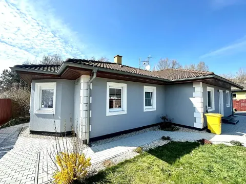 Prodej rodinného domu, Sadov, 150 m2