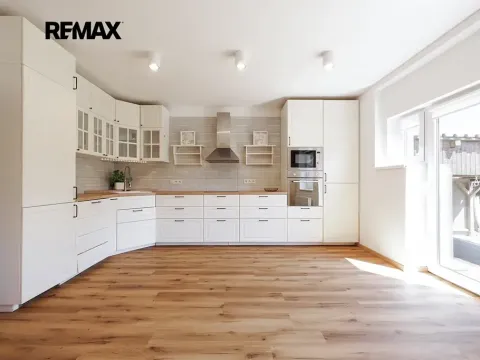 Prodej bytu 3+kk, Červený Újezd, Za Statkem, 68 m2