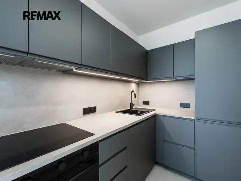 Pronájem bytu 2+kk, Praha - Strašnice, Strančická, 48 m2