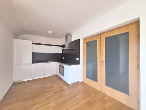 Pronájem bytu 3+kk, Praha - Nusle, Jaurisova, 83 m2
