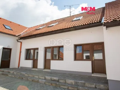 Pronájem bytu 1+kk, Jindřichův Hradec - Jindřichův Hradec III, Václavská, 24 m2