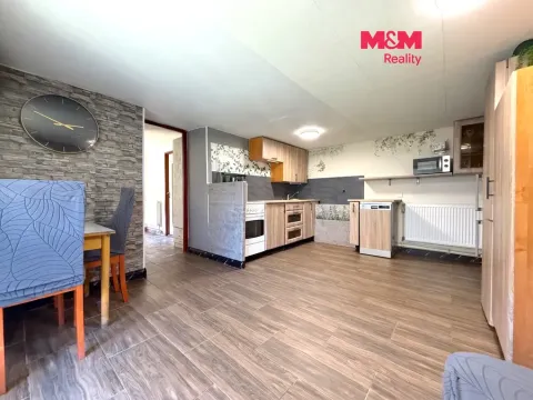 Prodej rodinného domu, Činěves, 78 m2