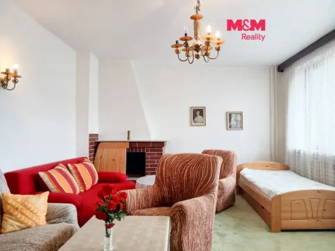 Pronájem atypického bytu, Opava - Jaktař, Šípková, 28 m2