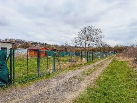 Pronájem zahrady, Praha - Horní Počernice, Stoliňská, 270 m2