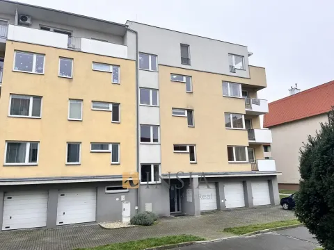 Pronájem bytu 2+kk, Kroměříž, Zborovská, 65 m2