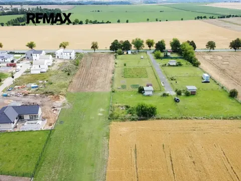 Prodej zahrady, Tursko, 807 m2