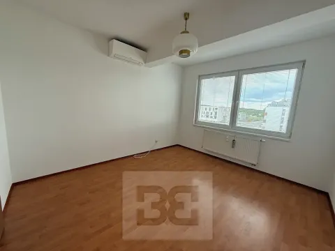 Pronájem bytu 2+kk, Hradec Králové, Svatojánská, 59 m2