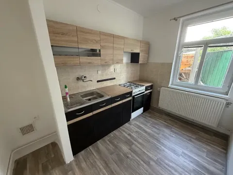 Pronájem bytu 2+1, Jeseník, Školní, 55 m2