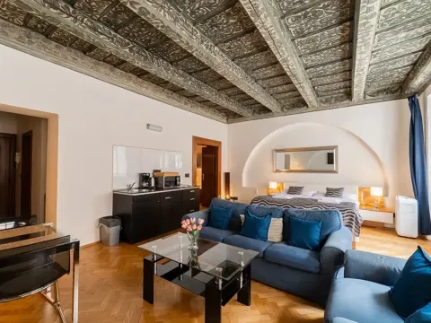 Prodej bytu 2+kk, Praha - Malá Strana, Tomášská, 57 m2