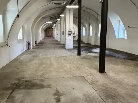 Pronájem skladu, Hajany, 450 m2