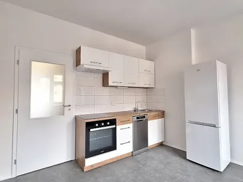 Pronájem bytu 2+kk, Praha - Holešovice, Malá Plynární, 49 m2