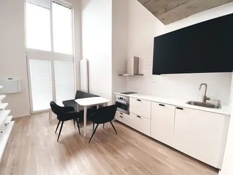 Pronájem bytu 2+kk, Praha - Libeň, Novovysočanská, 40 m2
