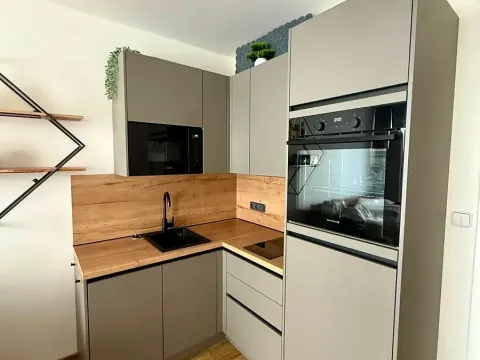 Pronájem bytu 1+kk, Praha - Prosek, Čakovická, 33 m2