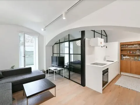 Pronájem bytu 2+kk, Praha - Vinohrady, Laubova, 50 m2
