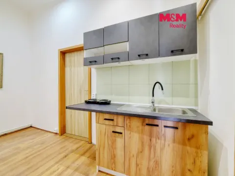 Pronájem bytu 1+kk, Františkovy Lázně, Anglická, 30 m2