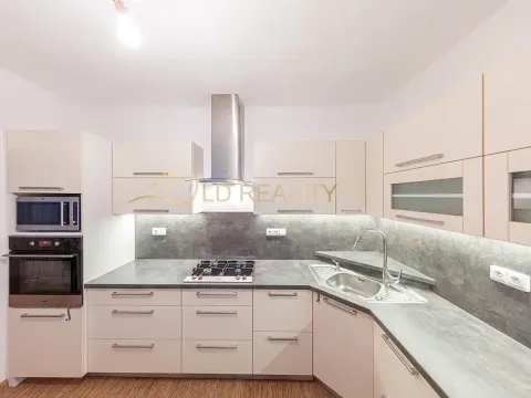 Pronájem bytu 2+1, Olomouc - Povel, Nešporova, 56 m2
