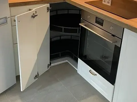 Pronájem bytu 3+kk, Praha, Bubenečská, 80 m2