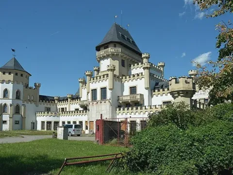 Dražba pozemku, Znojmo, Suchohrdelská, 1616 m2