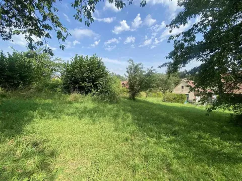 Prodej pozemku, Jičíněves - Keteň, 2458 m2