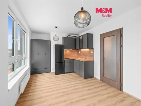 Prodej bytu 1+kk, Praha - Ruzyně, Stočesova, 26 m2