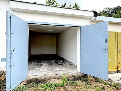 Pronájem garáže, Brno, U viaduktu, 18 m2