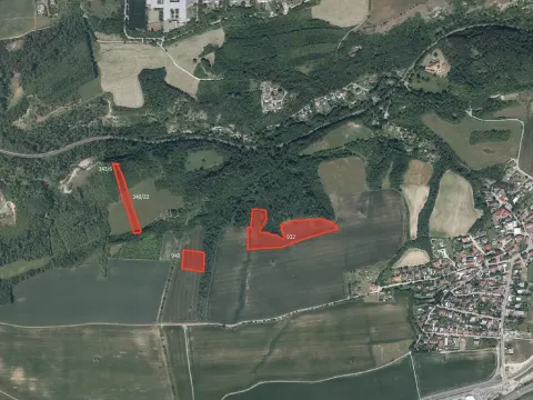 Prodej pole, Praha - Holyně, 25929 m2
