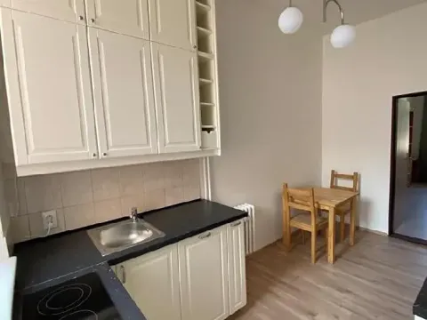 Pronájem bytu 1+1, Praha, 35 m2