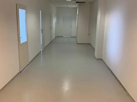 Pronájem kanceláře, Praha - Uhříněves, Přátelství, 70 m2