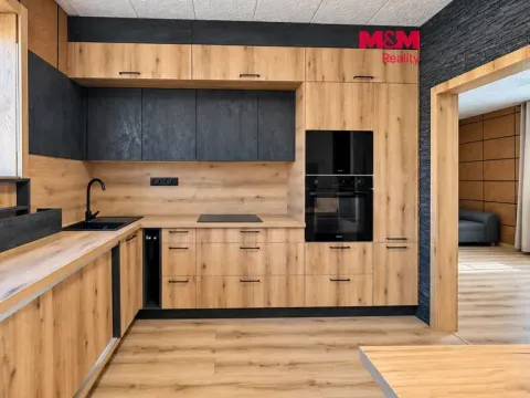 Pronájem bytu 2+1, Louny, Říční, 65 m2