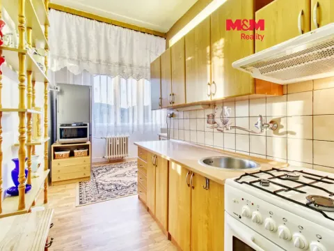 Prodej bytu 3+1, Chomutov, Bezručova, 80 m2