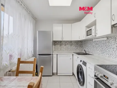 Prodej bytu 2+1, Kladno, Helsinská, 57 m2